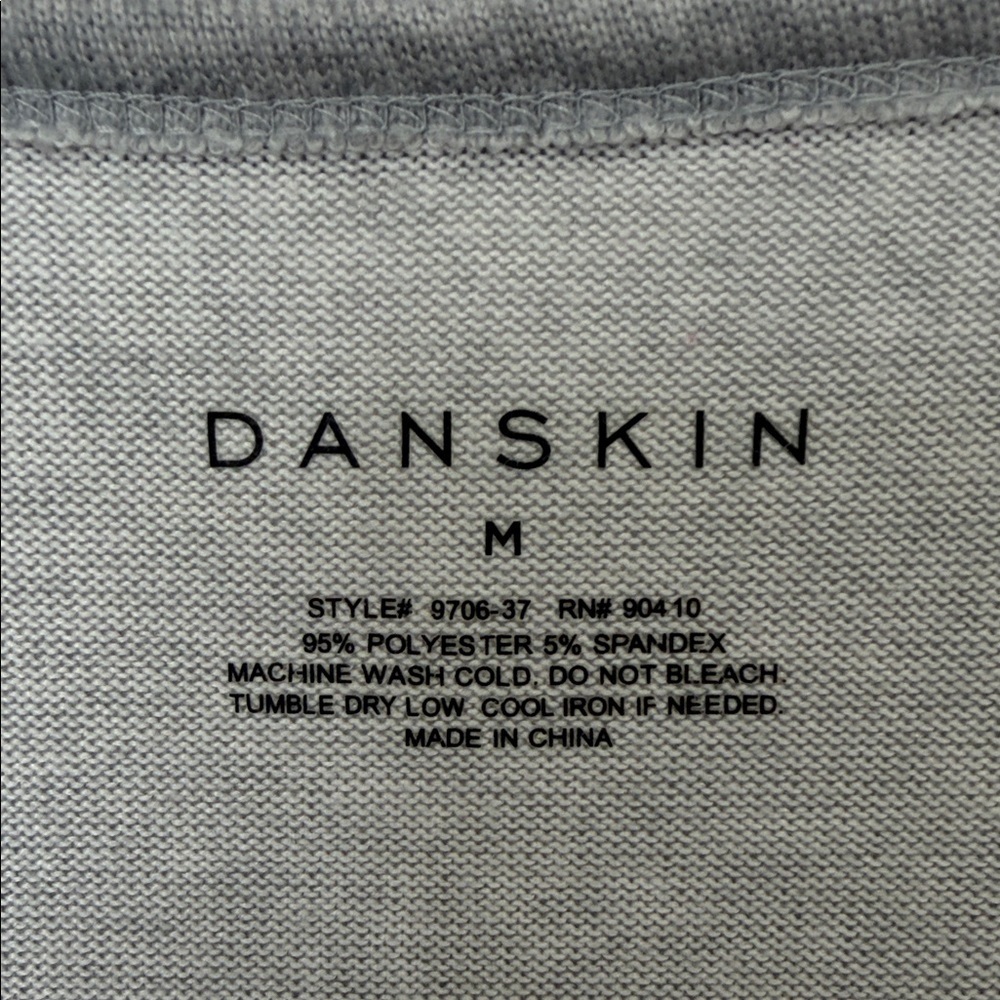 Danskin Heather Gray Sleep Tank โ Gold Accents Lounge Top (Size Medium) ๐โจ - Picture 2 of 6